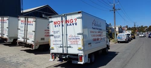 Adelaide Truck and bus RENTAL