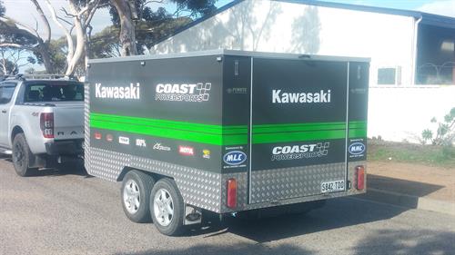 trailer signs lonsdale